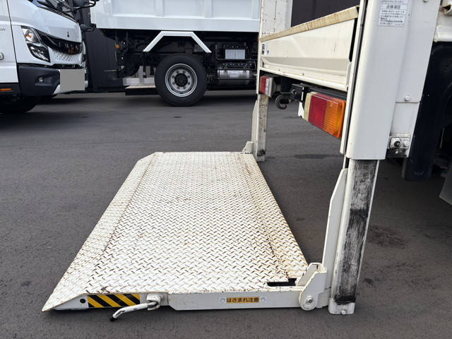 日野デュトロ平ボディ小型（2t・3t）[写真11]