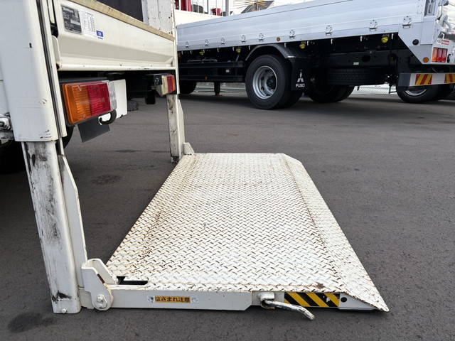 日野デュトロ平ボディ小型（2t・3t）[写真12]