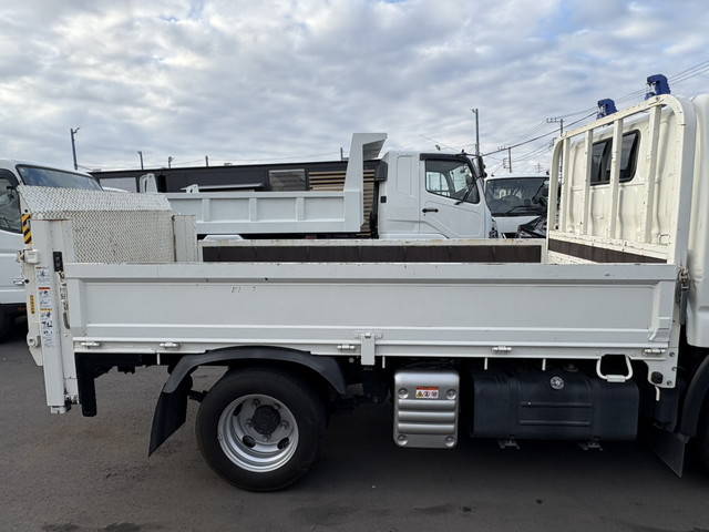 日野デュトロ平ボディ小型（2t・3t）[写真06]