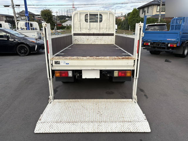 日野デュトロ平ボディ小型（2t・3t）[写真09]