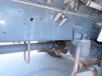 三菱ふそうスーパーグレートアルミウイング大型（10t）[写真12]