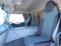 三菱ふそうスーパーグレートアルミウイング大型（10t）[写真21]