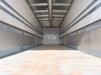 三菱ふそうスーパーグレートアルミウイング大型（10t）[写真26]