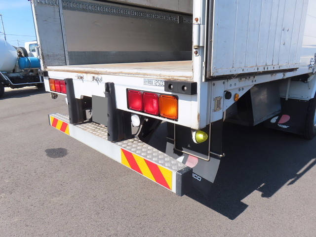 三菱ふそうスーパーグレートアルミウイング大型（10t）[写真28]