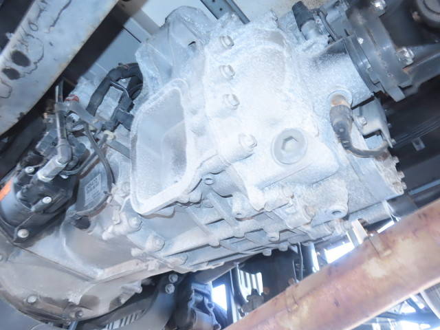 三菱ふそうスーパーグレートアルミウイング大型（10t）[写真08]