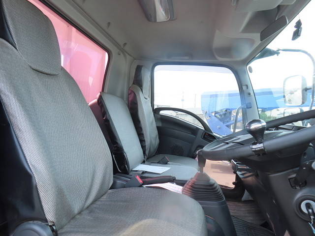 いすゞフォワードダンプ中型（4t）[写真19]