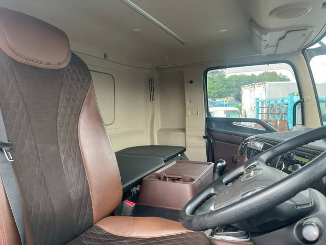 日野プロフィアミキサー車（コンクリートミキサー）大型（10t）[写真34]