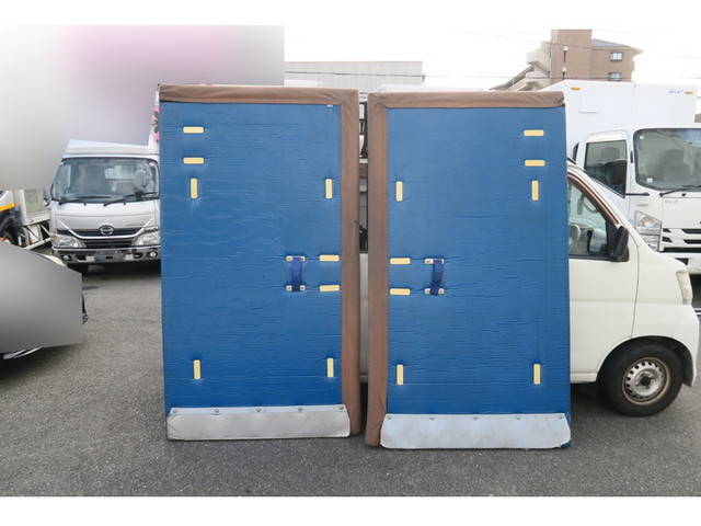 三菱ふそうファイター冷凍車（冷蔵車）増トン（6t・8t）[写真14]
