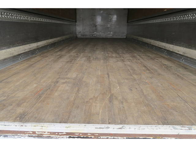 いすゞフォワードアルミウイング中型（4t）[写真10]