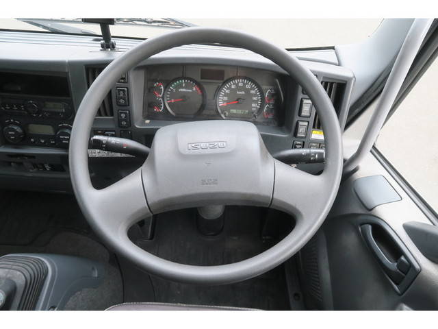 いすゞフォワードアルミウイング中型（4t）[写真16]