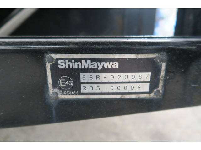 いすゞフォワードアルミウイング中型（4t）[写真21]