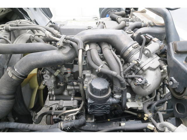 いすゞフォワードアルミウイング中型（4t）[写真24]