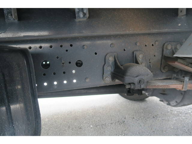 いすゞフォワードアルミウイング中型（4t）[写真30]