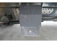 いすゞフォワードアルミウイング中型（4t）[写真36]