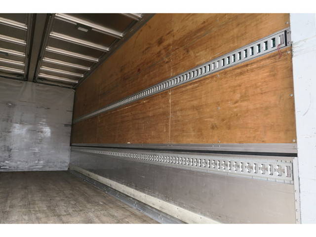 いすゞフォワードアルミウイング中型（4t）[写真08]