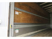 いすゞフォワードアルミウイング中型（4t）[写真10]