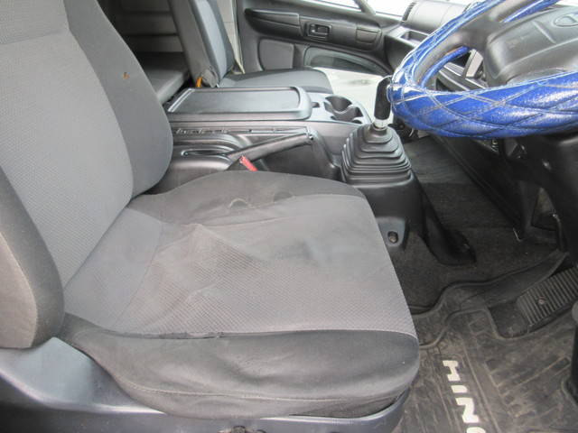 日野レンジャーアルミウイング中型（4t）[写真24]