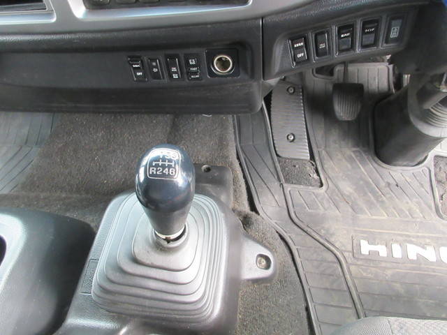 日野レンジャーアルミウイング中型（4t）[写真25]