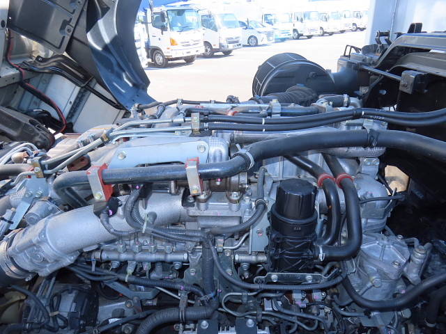 いすゞギガアルミブロック大型（10t）[写真14]