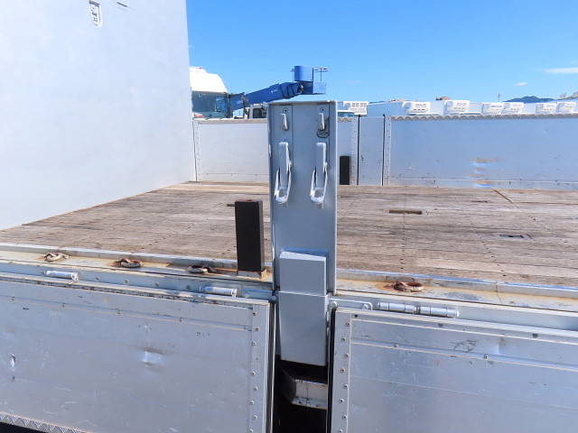 いすゞギガアルミブロック大型（10t）[写真27]