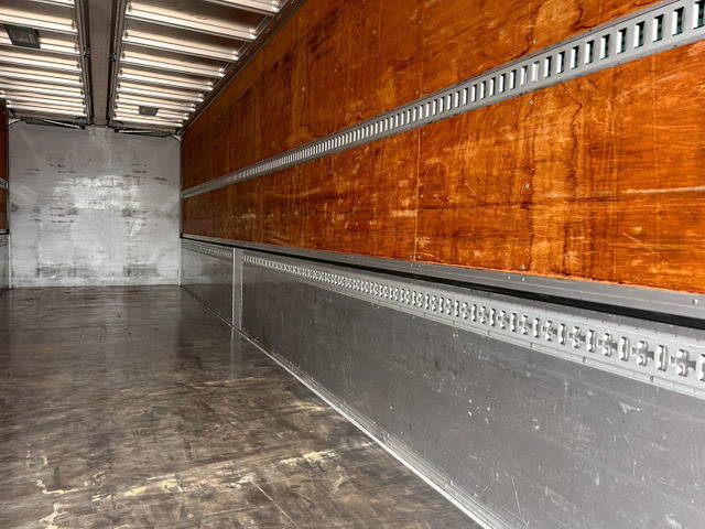 UDトラックスその他の車種アルミウイング大型（10t）[写真11]