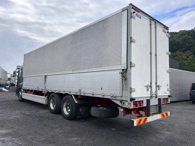 UDトラックスその他の車種アルミウイング大型（10t）[写真03]