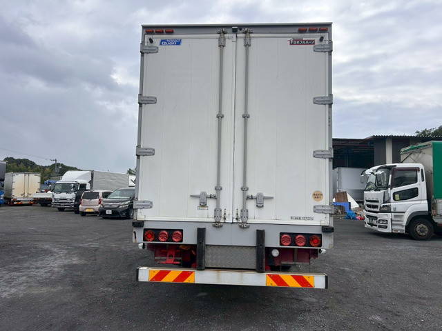 UDトラックスその他の車種アルミウイング大型（10t）[写真04]