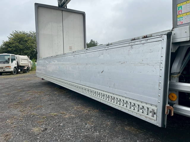 いすゞフォワードアルミウイング中型（4t）[写真15]