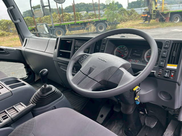 いすゞフォワードアルミウイング中型（4t）[写真28]