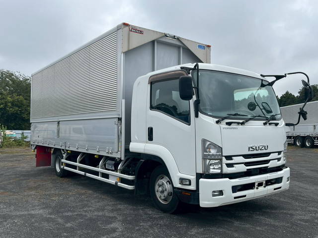 いすゞフォワードアルミウイング中型（4t）[写真03]