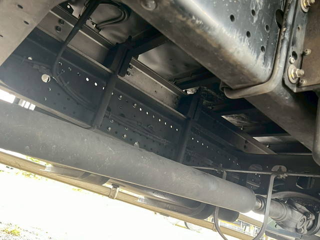 いすゞフォワードアルミウイング中型（4t）[写真32]