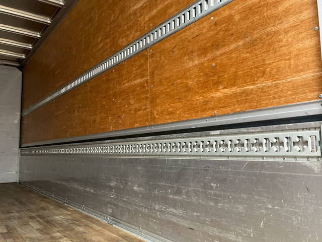 いすゞフォワードアルミウイング中型（4t）[写真08]