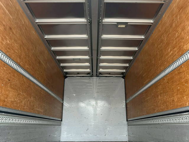 いすゞフォワードアルミウイング中型（4t）[写真09]