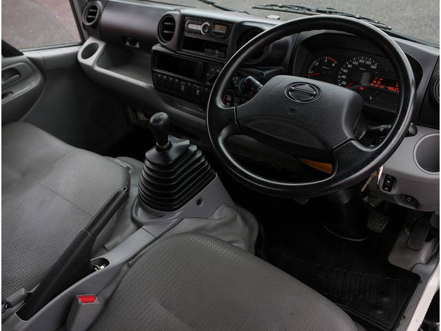 日野デュトロ平ボディ小型（2t・3t）[写真21]