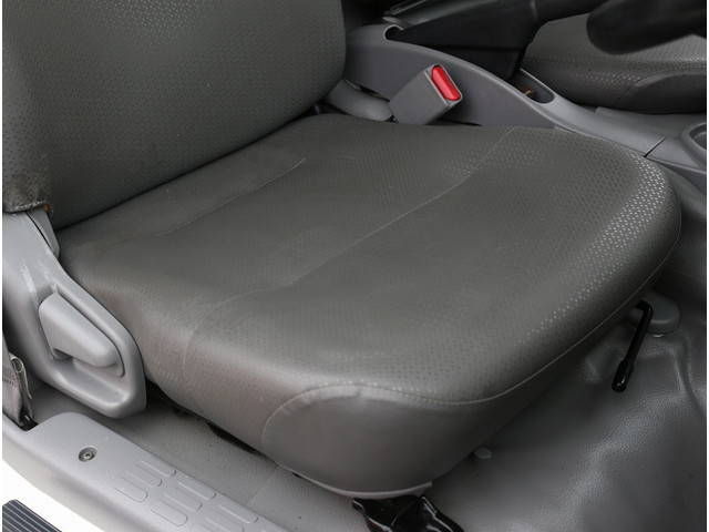 日野デュトロ平ボディ小型（2t・3t）[写真23]