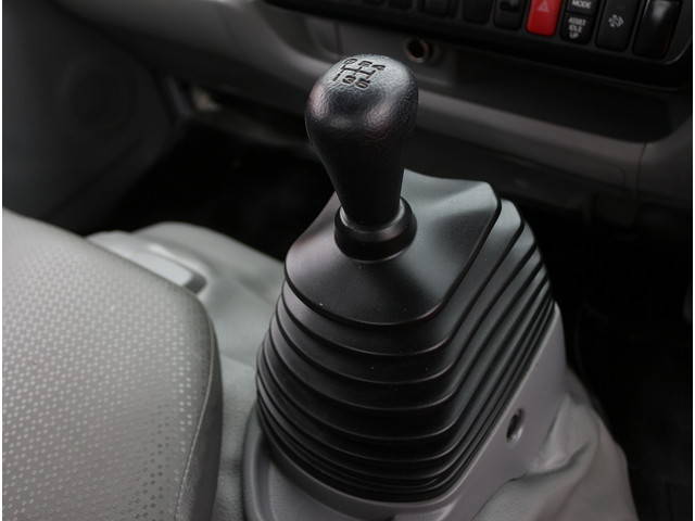 日野デュトロ平ボディ小型（2t・3t）[写真27]