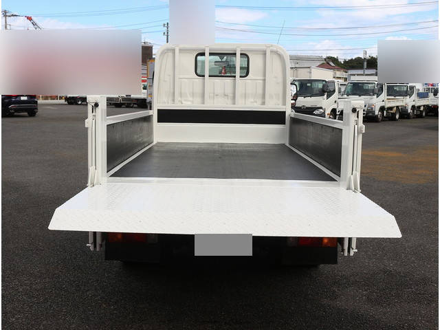 日野デュトロ平ボディ小型（2t・3t）[写真08]