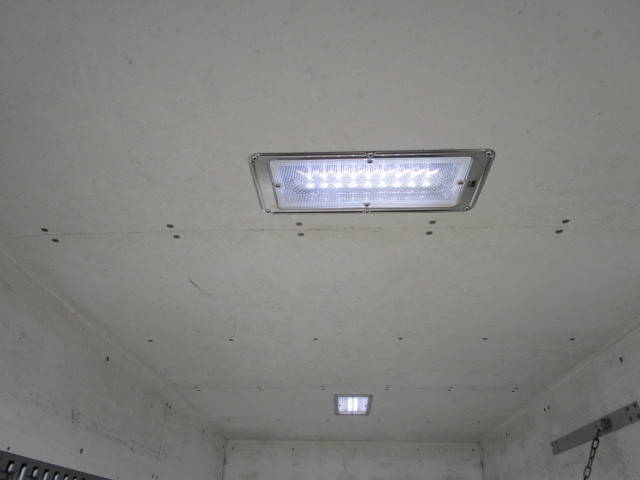 日産アトラスパネルバン小型（2t・3t）[写真14]