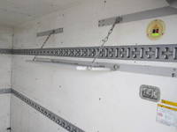 日産アトラスパネルバン小型（2t・3t）[写真18]