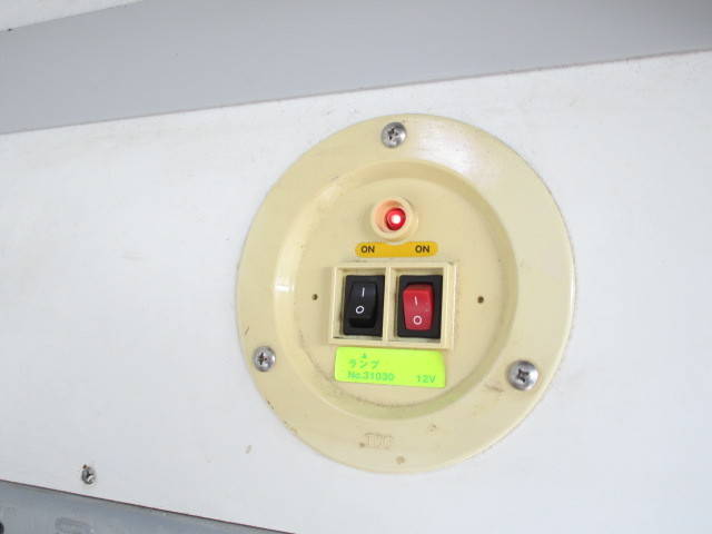 日産アトラスパネルバン小型（2t・3t）[写真18]