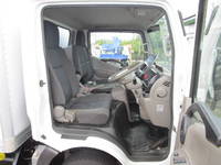 日産アトラスパネルバン小型（2t・3t）[写真23]