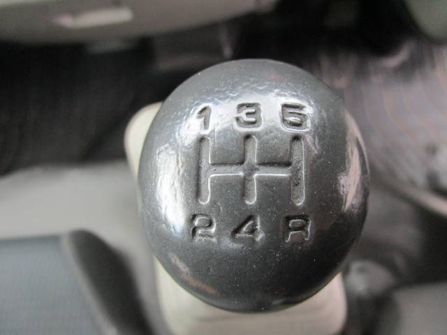 日産アトラスパネルバン小型（2t・3t）[写真26]