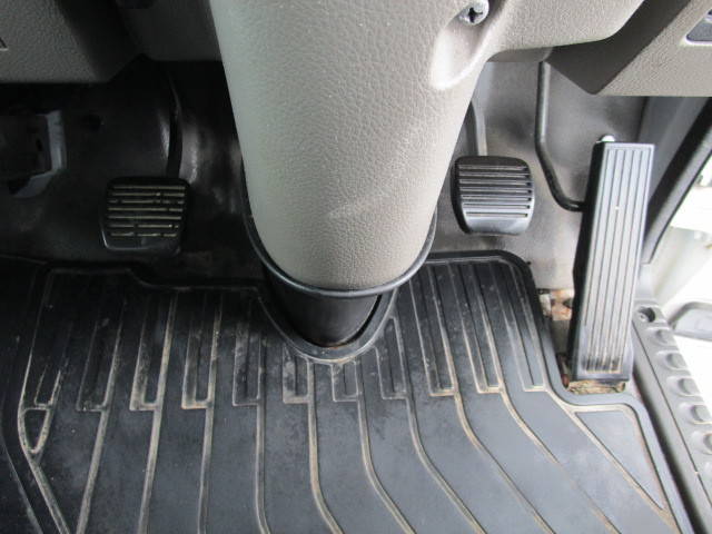 日産アトラスパネルバン小型（2t・3t）[写真27]