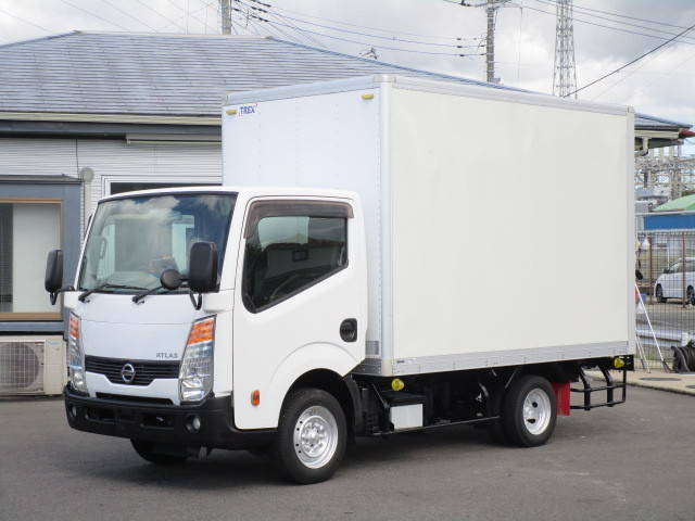 日産アトラスパネルバン小型（2t・3t）[写真03]