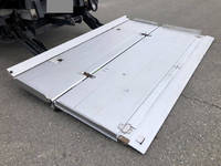 日野レンジャー冷凍車（冷蔵車）中型（4t）[写真12]