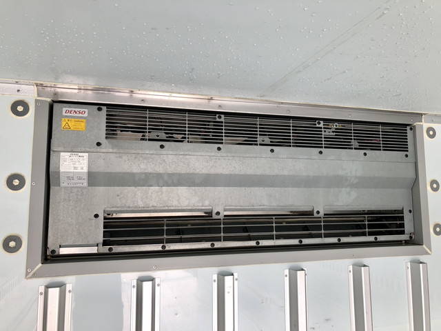 日野レンジャー冷凍車（冷蔵車）中型（4t）[写真14]