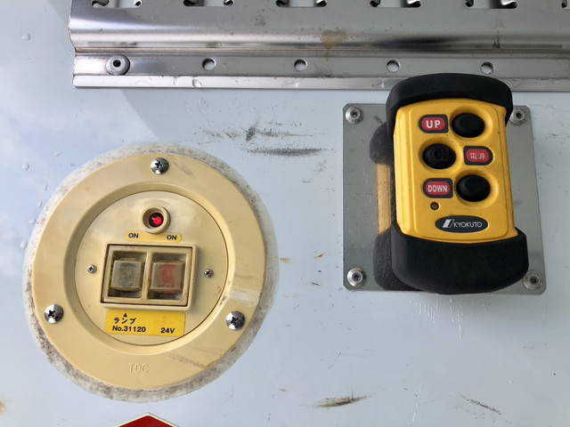 日野レンジャー冷凍車（冷蔵車）中型（4t）[写真15]