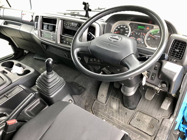 日野レンジャー冷凍車（冷蔵車）中型（4t）[写真32]