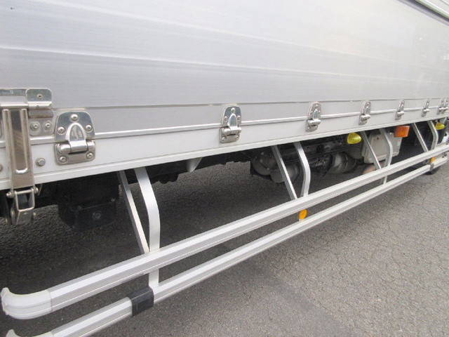 UDトラックスコンドルアルミウイング中型（4t）[写真11]