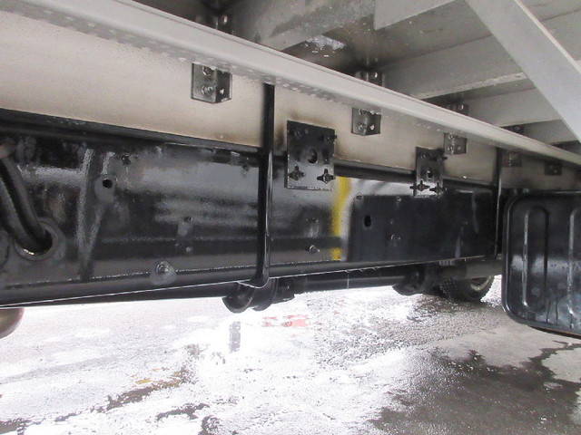 UDトラックスコンドルアルミウイング中型（4t）[写真13]